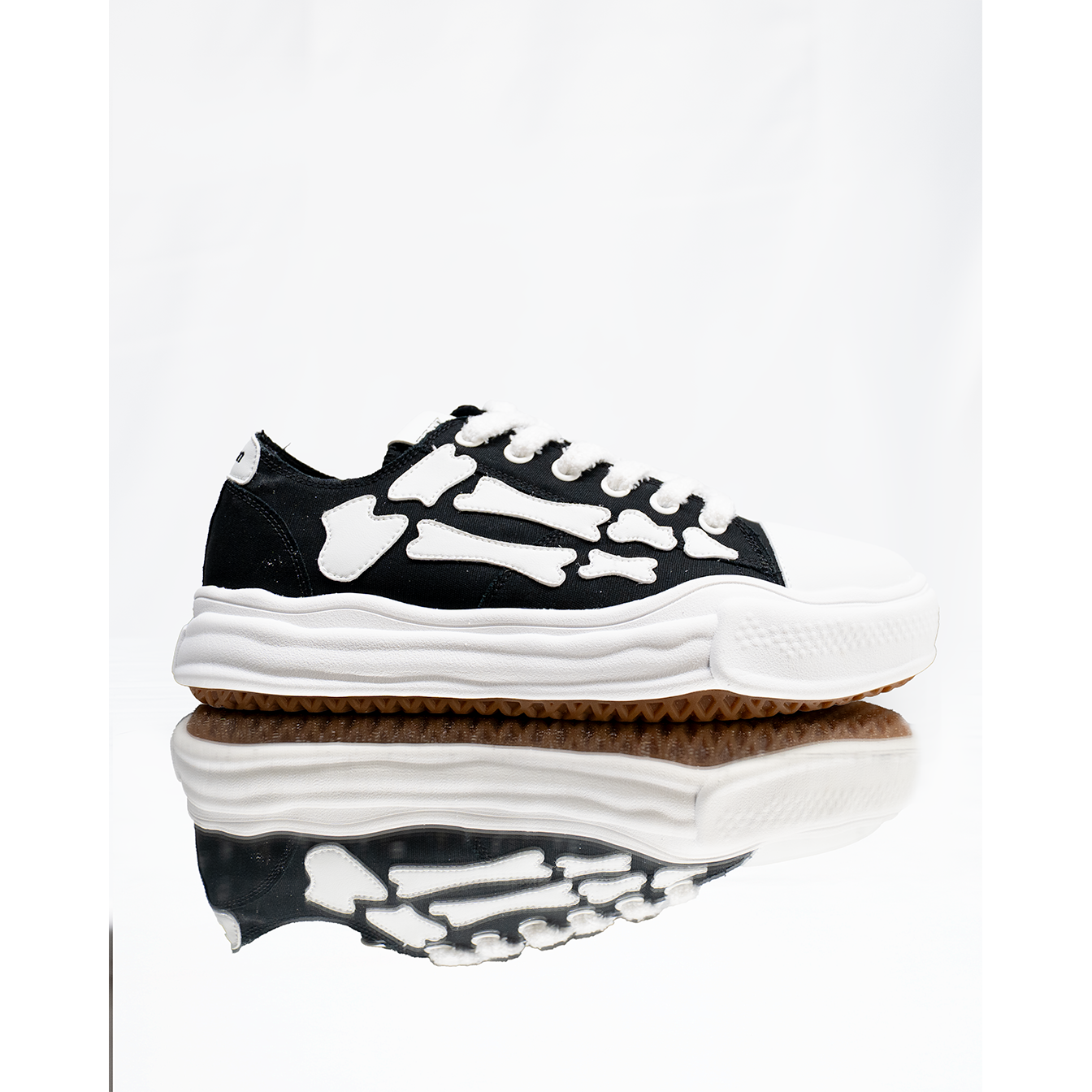 WATSON VULCAN SNEAKERS (BLACK & WHITE) – Watson Luxe